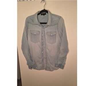 Forever 21 Premium Denim Light Wash Western Button Down Shirt‎ Women Large